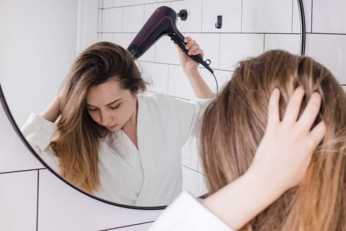 Can a blow dryer kill lice